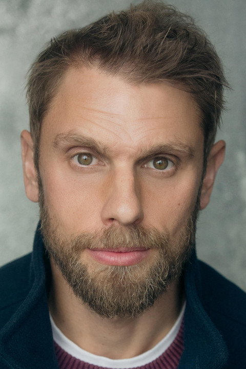 Andy Lister as Richmond Piedmont in Nail House