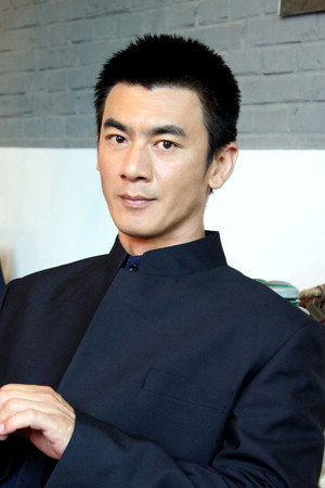 Ren Tianye as Fang Yi in The Underground War