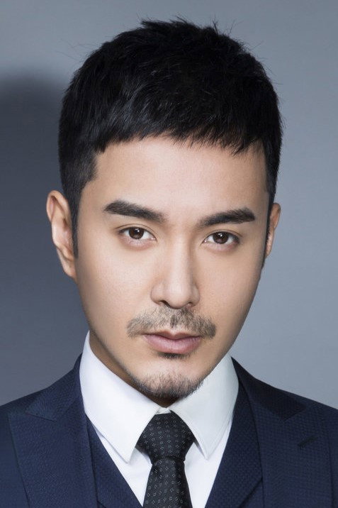 王铭铎 as Li Ruoyi in Shanghai Picked Flowers