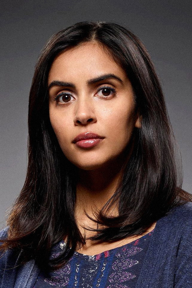 Parveen Kaur as Saanvi Bahl in Manifest: O Mistério do Voo 828
