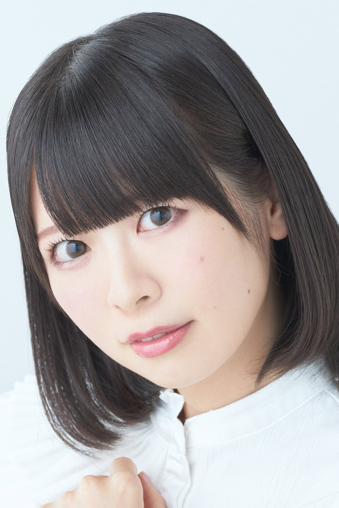 芝崎典子 as Ai (voice) in Aguu: Genius Dolls
