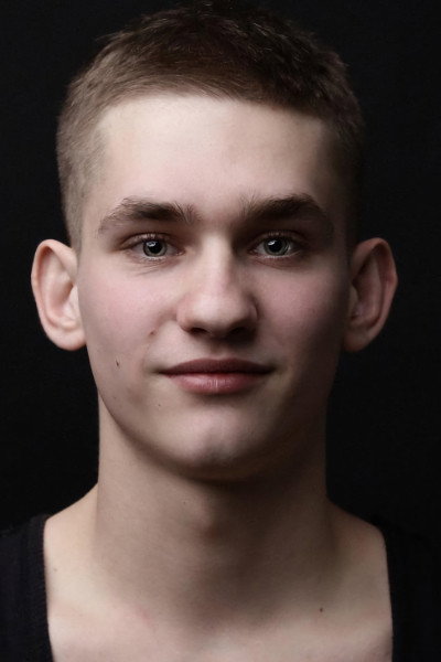 Andrii Maximov as Andrii Teteria in Sex, Insta & ZNO