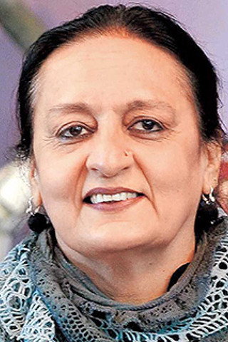 Dolly Ahluwalia as Bauji in Badnaam Gali