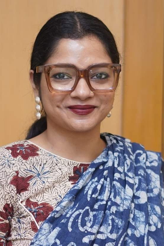 Daminee Benny Basu as Anjali in Akash Ongshoto Meghla