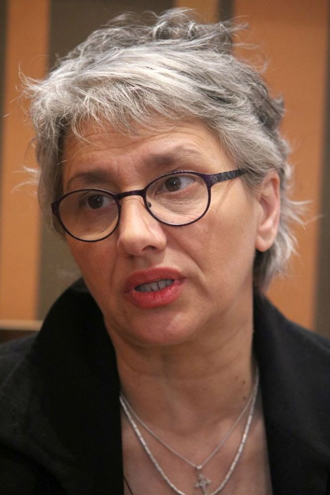 Gordana Đurđević-Dimić as Majka in Masha