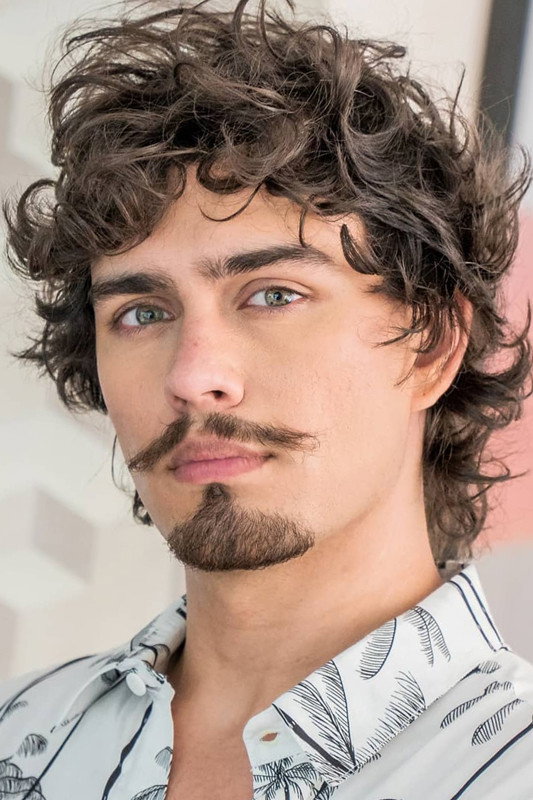 Lorran Castilho as Tiago in Feita Pra Sonhar