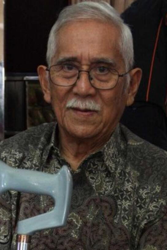Rachmat Hidayat as Broto in Five Deadly Angels