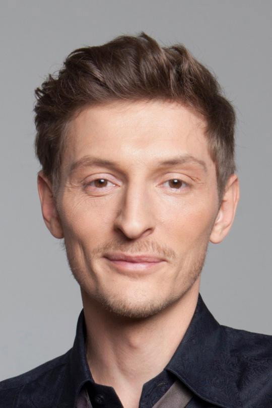 Павел Воля as Self - Host in Большой куш. Бангкок
