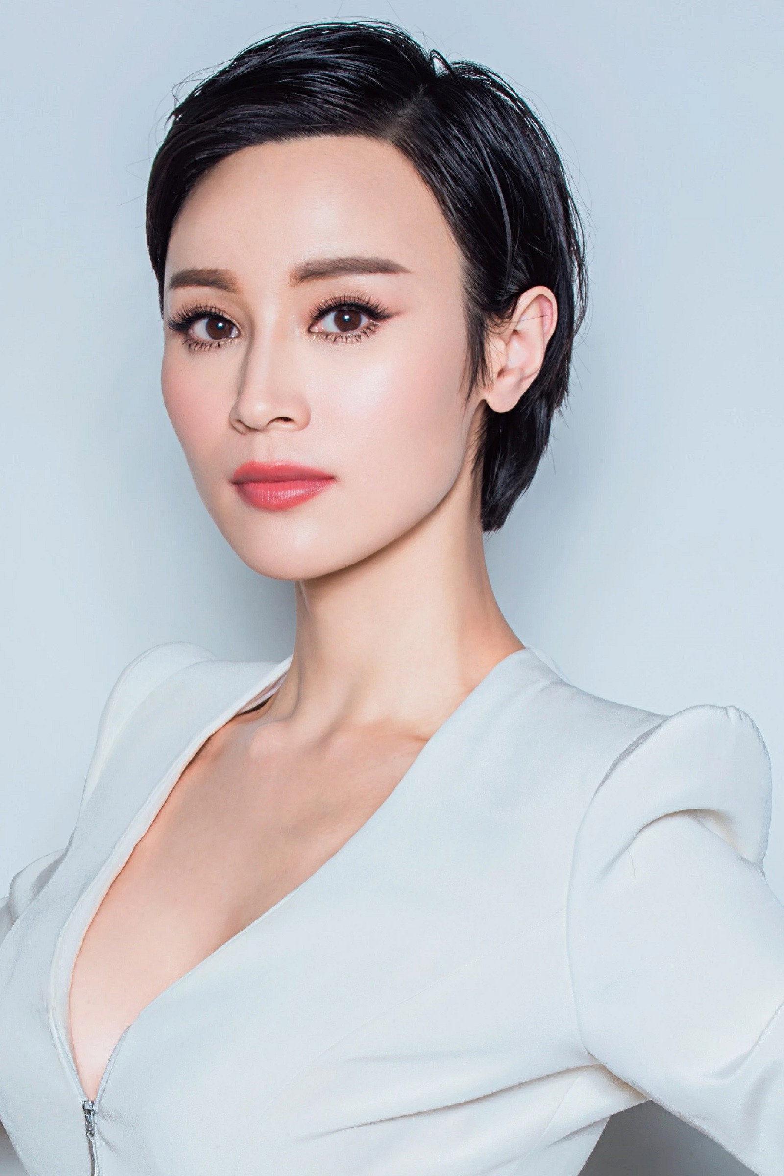 Xiaoqun Shi as 苏映雪 in 再生缘之孟丽君传