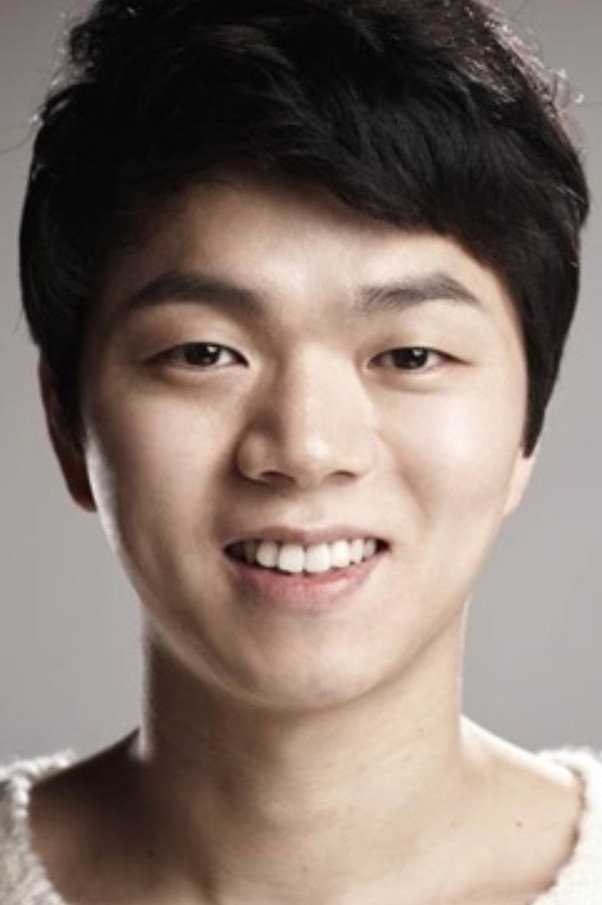 Baek Jong-seung as Inbish in Pray