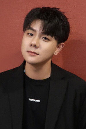 Yang Zai as (voice) in The War of Cards