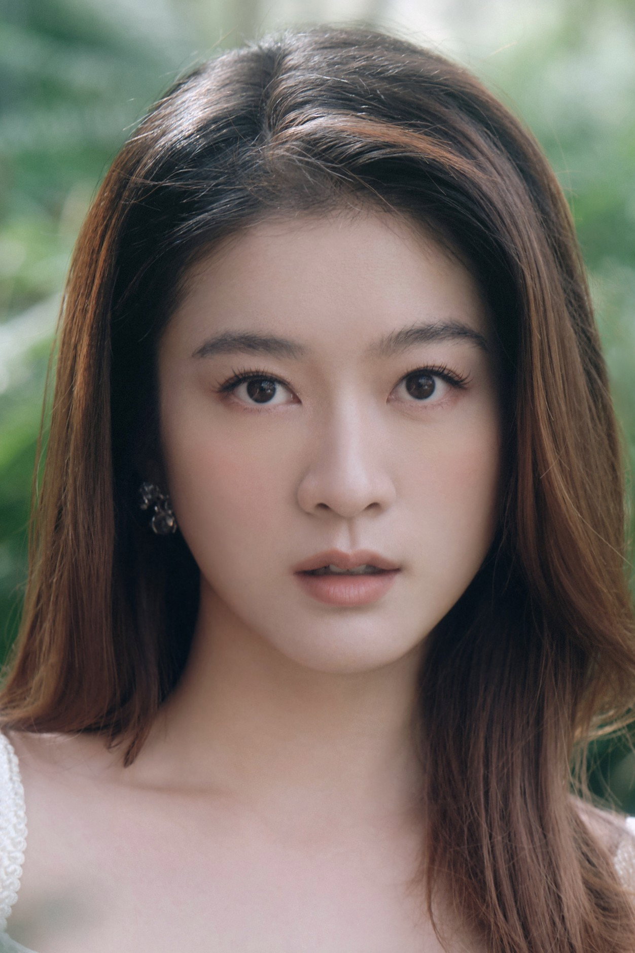 张雪迎 as Rong Le / Man Yao in Princess Silver