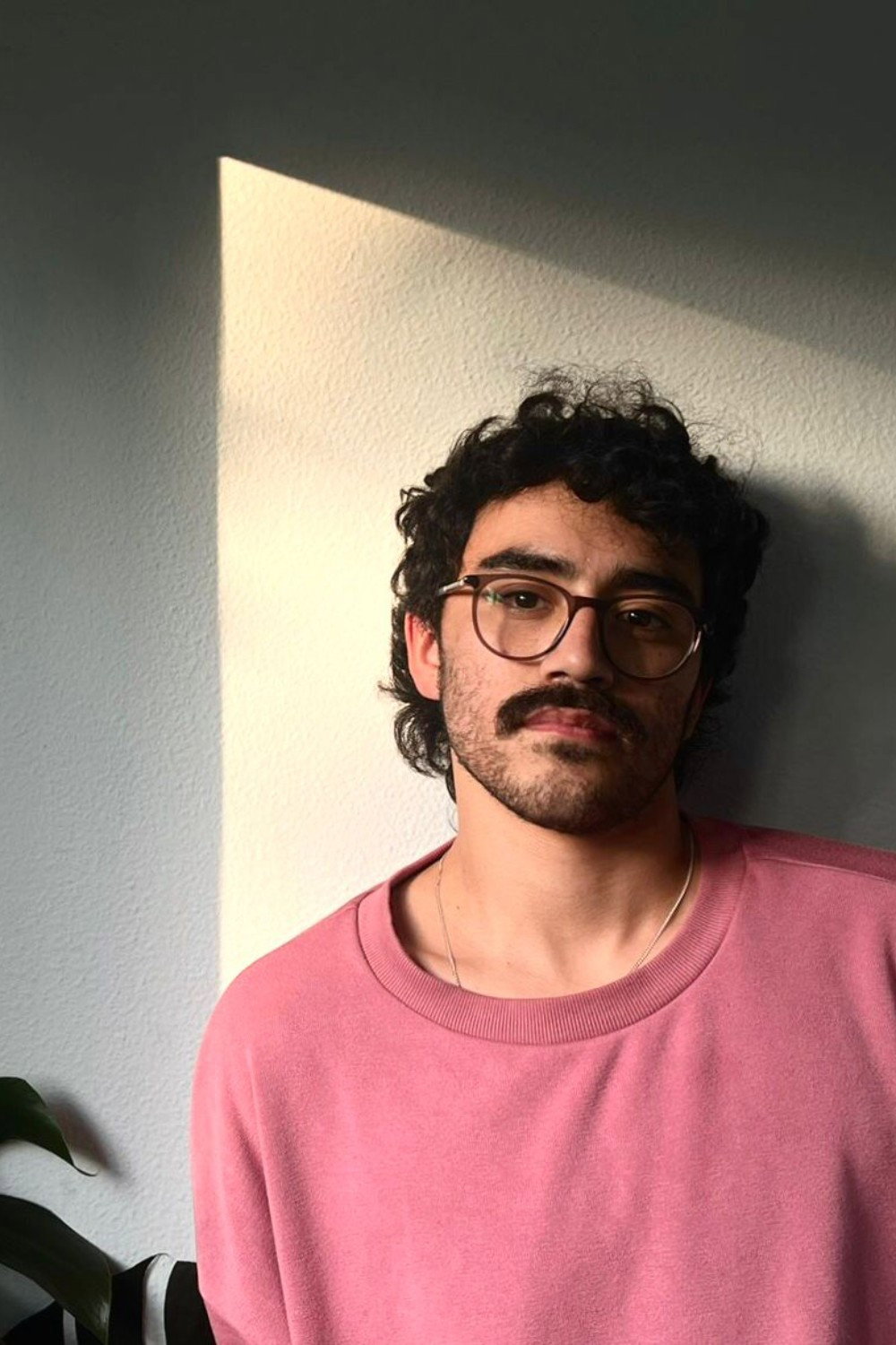 Iñaki S. G. Miranda as Recepcionista in Chronicle of a False Hitchhike