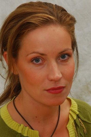Piret Laurimaa as Kaarin in Love Is Blind