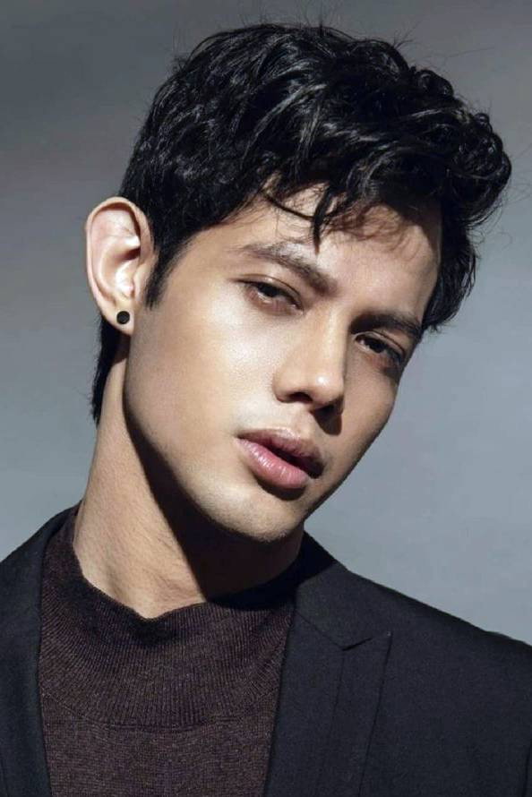 Ali Asistio as Tristan in Hibang