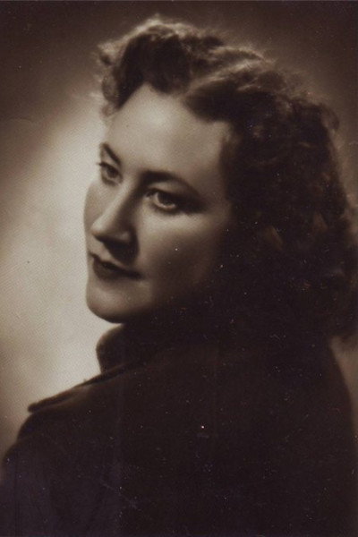 Vilma Melbārde as vecmāmiņa in Be My Mother-in-Law!