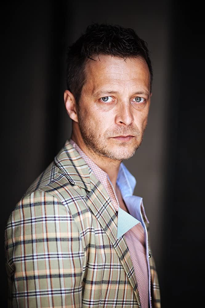 Molnár Levente as Steve in Underworld