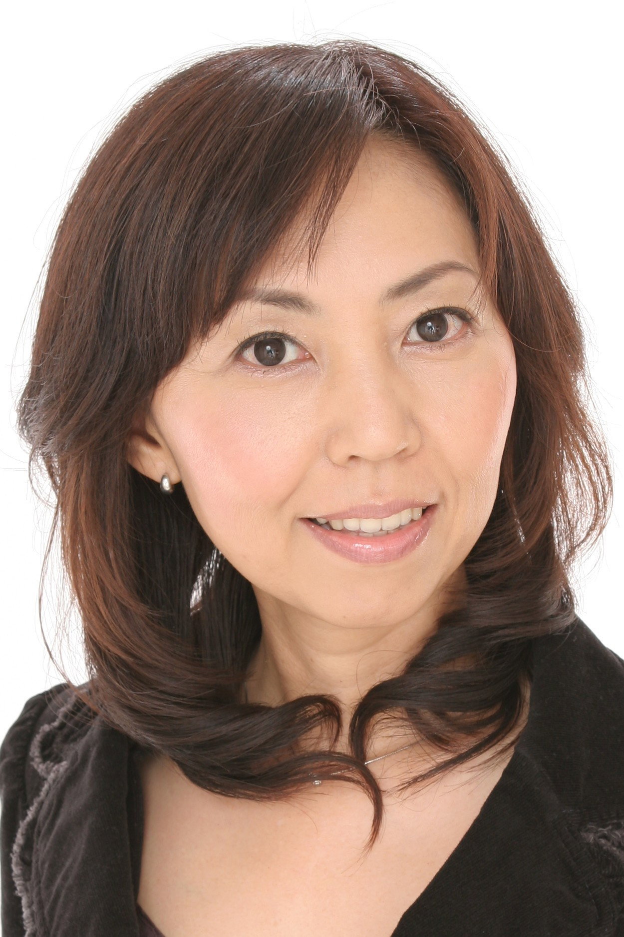 西原さおり as The Swallow (voice) in Swallow Dance