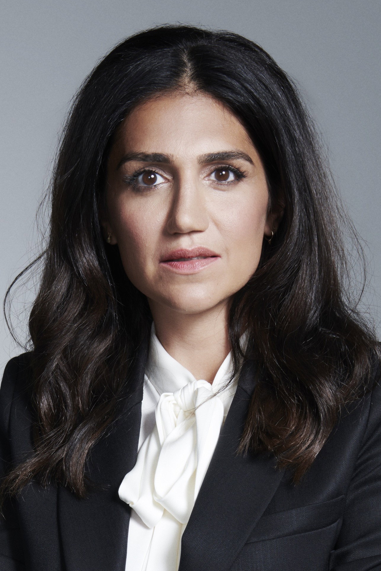 Leila Farzad as Naomi in I Hate Suzie