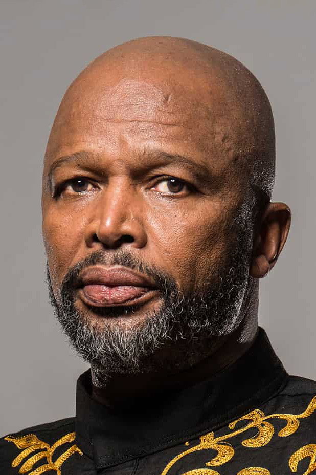 Sello Maake Ka-Ncube as Victor Mtetwa in Dark City