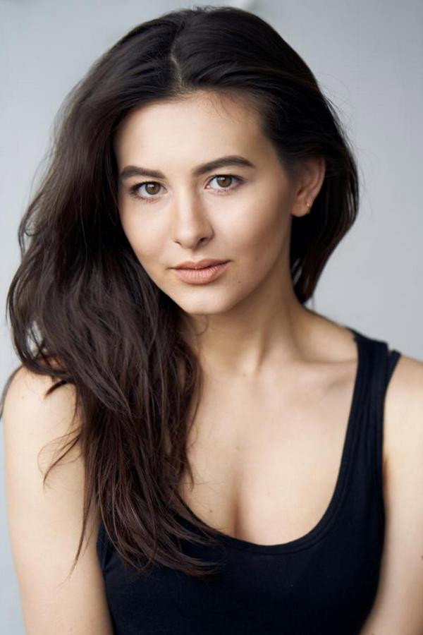 Kinga Dąbrowska as Kinga in NARCYZ