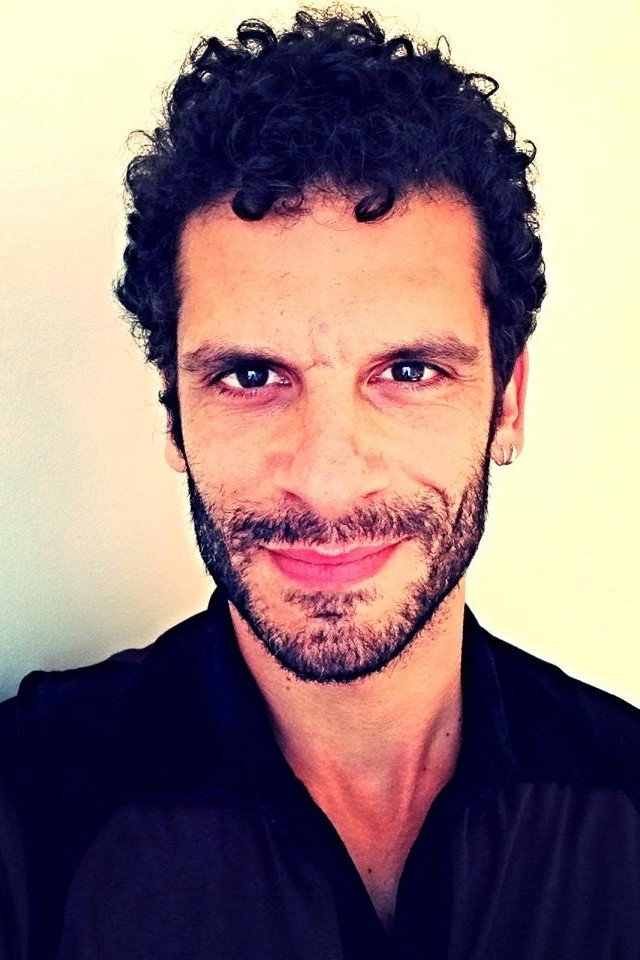 Martim Pedroso as Roger in Rui