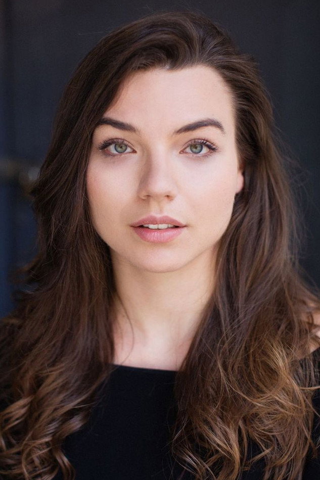 Rebecca Dyson-Smith as Princess Elizabeth in The Dark Kingdom