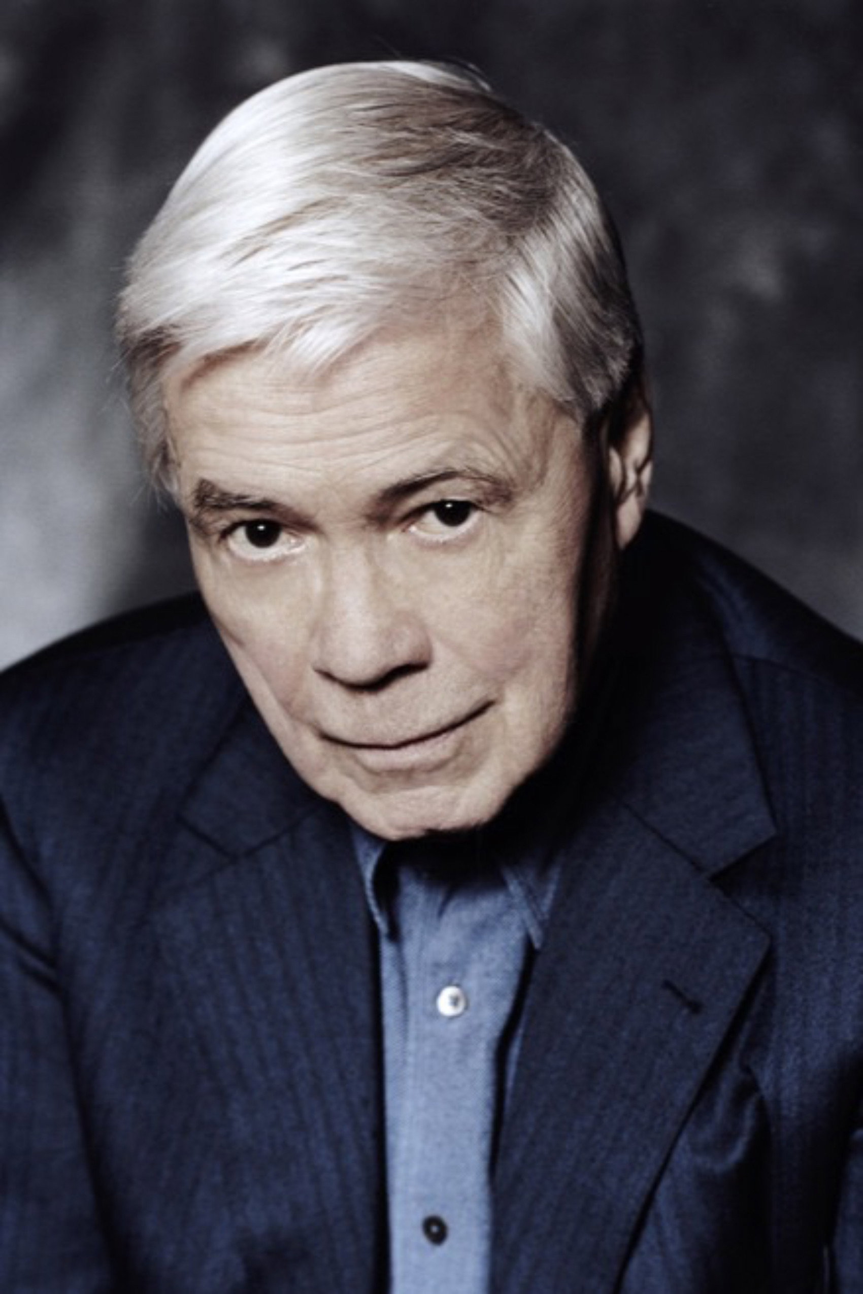 Dietrich Fischer-Dieskau as Il Conte di Almaviva (archive footage) in Von Reinhardt bis Karajan - 50 Jahre Salzburger Festspiele