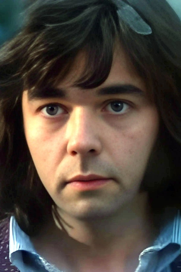 Daniel Bellus as Le jeune automobiliste au feu rouge in The One Man Band