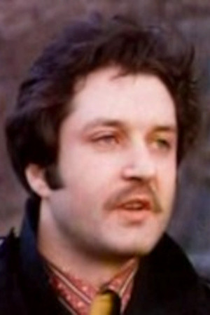 Gus Thomas as Ray in Lecher