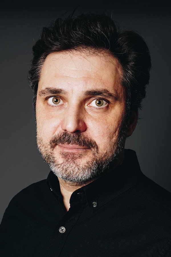 Alpay Atalan as Serdar in Gülpare