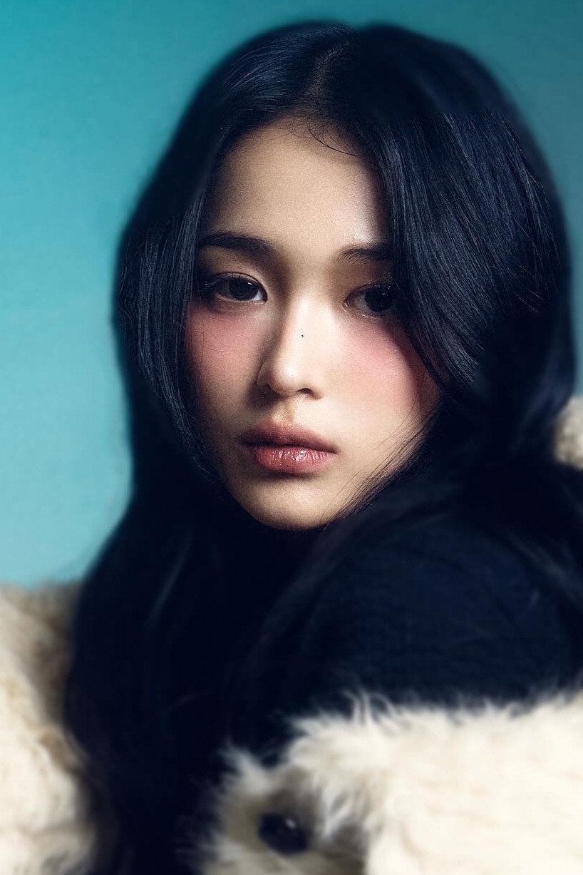 한가을 as Song Eun-joo in Boyfriend on Demand