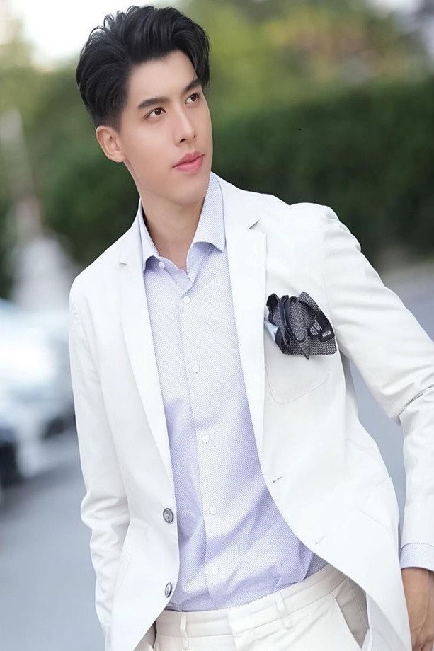 ณัฐชนน ภูวนนท์ as 'Nop' Nopphadol in Temporary Mom