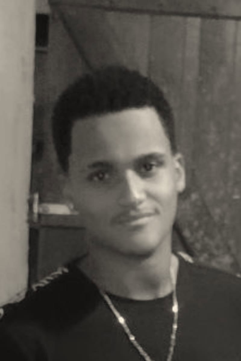 Abelhão as Self in Anhedonia