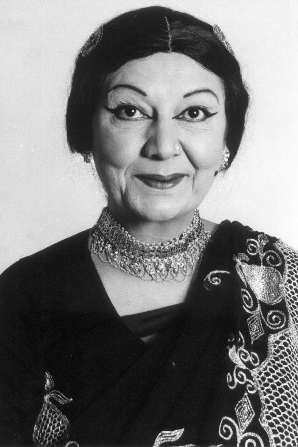 Manorama as Mrs. Godabri Mohan in Lajwanti
