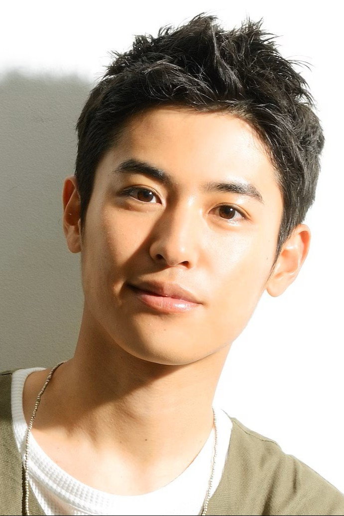 堀井新太 as Takuto Hirabayashi in Three Dads