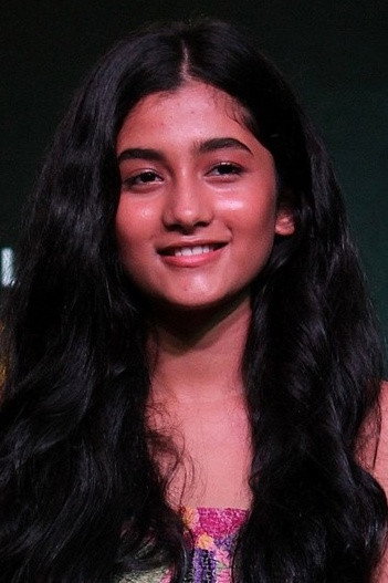 Ashlesha Thakur as Revathi in Sarvam Shakthi Mayam