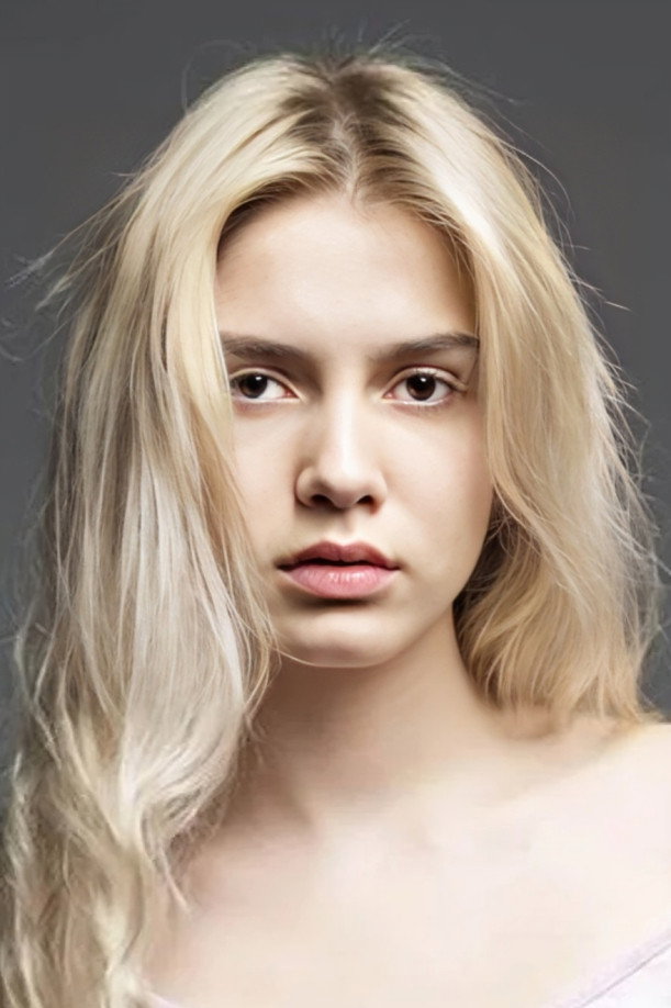 Aleyna Tilki as Aleyna in İşte Bu Benim Masalım