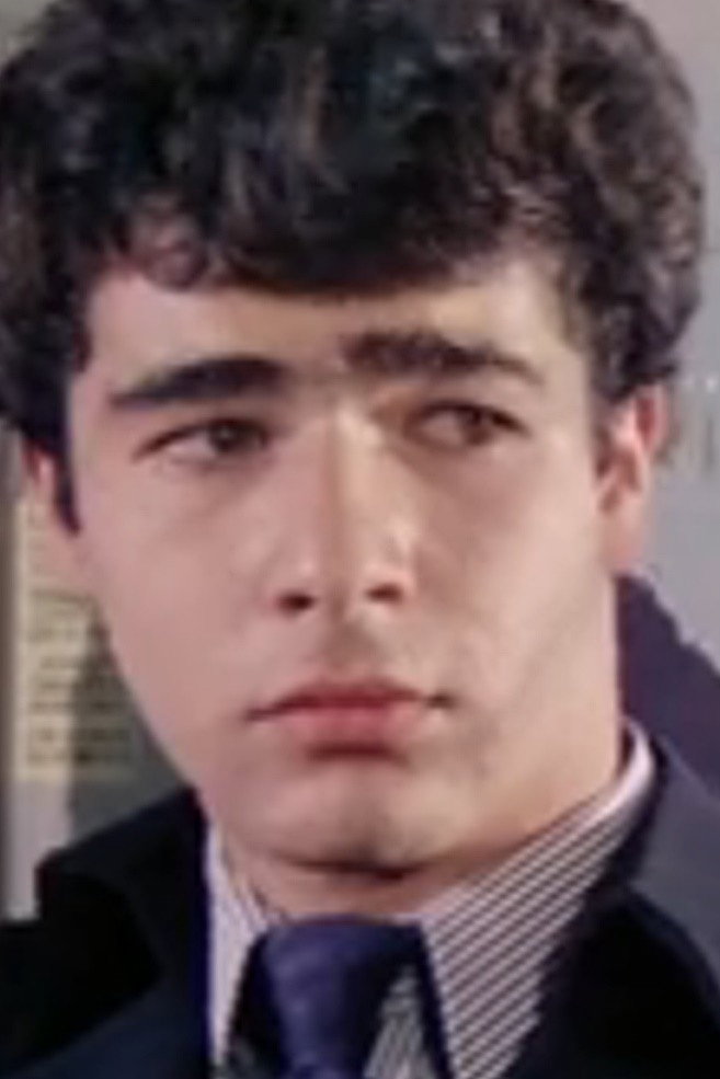 Alberto Squillante as Enzo in Blood and Diamonds