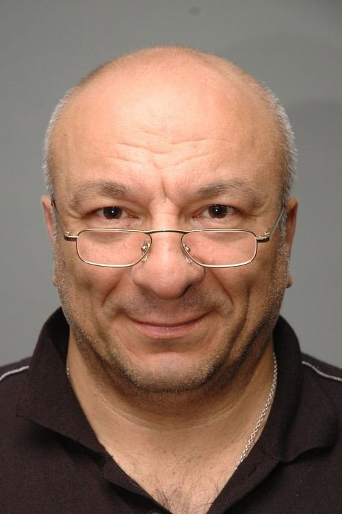Михаил Богдасаров as Kazim Akavovich in Family Business