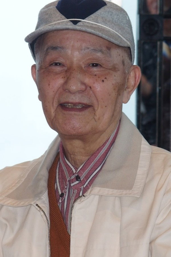 西條康彦 as Ippei Togawa in Ultra Q