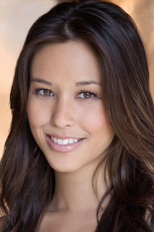 Kaitlyn Leeb as Clara Garrison in Christmas with a View