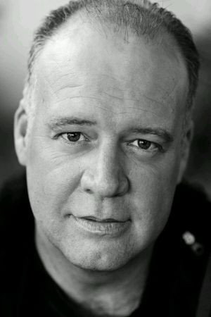Luke Hewitt as Barry in Stone Bros.