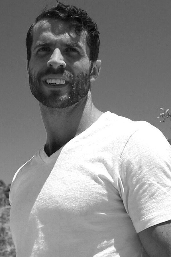 Scott Sell as Captain Jackson in Another Plan from Outer Space
