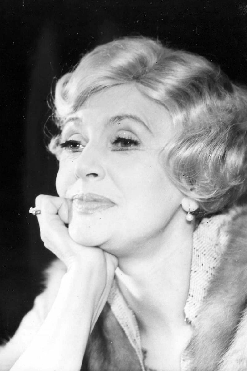 Нина Агапова as мать Юры in The Life of Nyurka