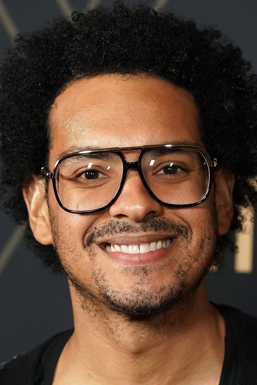 Yassir Lester as Yangzi (voice) in Duncanville