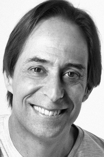 Pedro Cardoso as Galeno Quintanilha in Anos Rebeldes