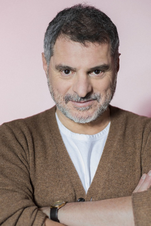 Pierre Salvadori as The Police Man in Max & Lenny