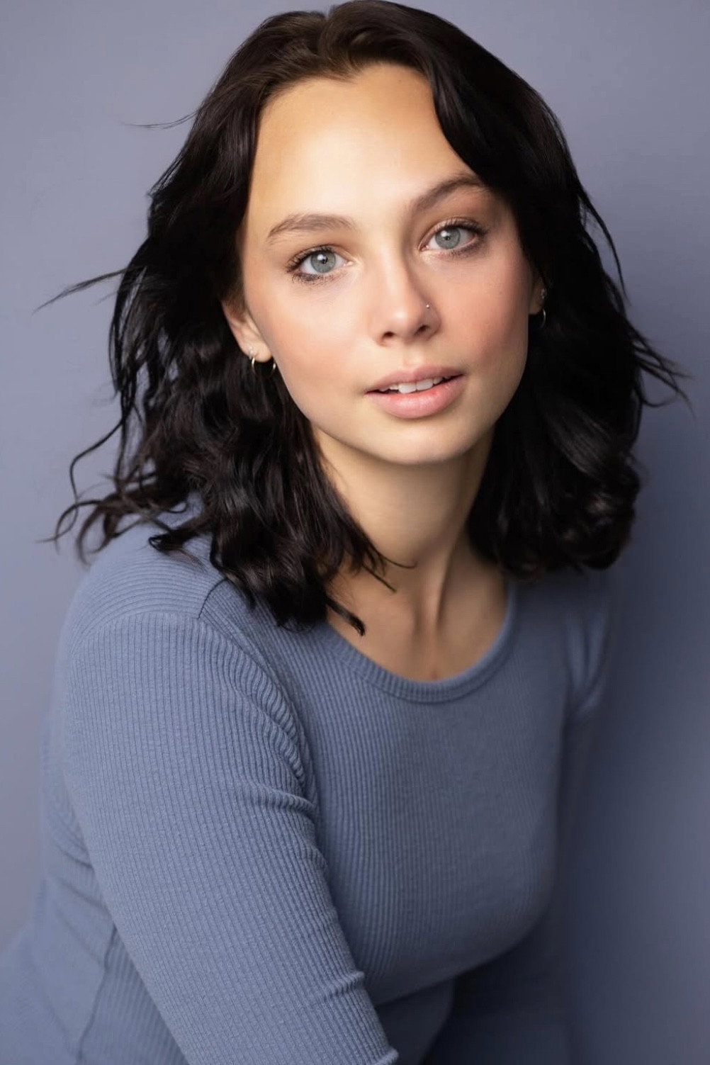 Téa Doherty as Avery in Scones