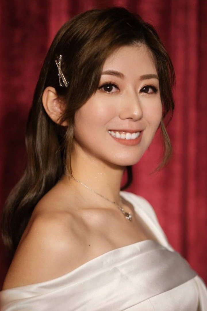 陳嘉慧 as Yuen Si-si in Let Me Take Your Pulse